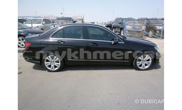 Acheter Import Voiture Mercedes-Benz 200 Noir à Import - Dubai, Kampot Province Acheter Import Voiture Mercedes-Benz 200 Noir à Import - Dubai, Kampot Province