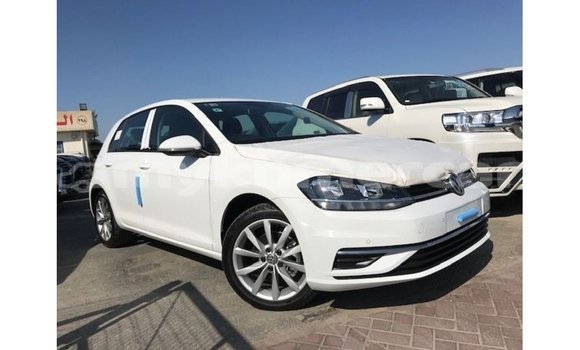 Buy Import Volkswagen Golf White Car in Import - Dubai in Kampot Province