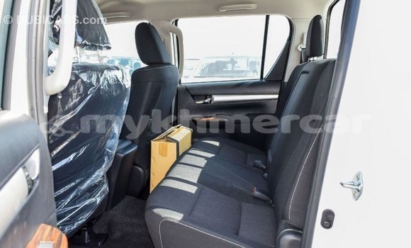 Buy Import Toyota Hilux White Car in Import - Dubai in Kampot Province Buy Import Toyota Hilux White Car in Import - Dubai in Kampot Province