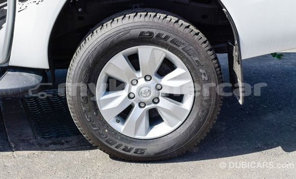 Buy Import Toyota Hilux White Car in Import - Dubai in Kampot Province Buy Import Toyota Hilux White Car in Import - Dubai in Kampot Province