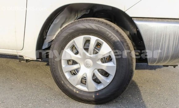 Buy Import Toyota Hilux White Car in Import - Dubai in Kampot Province Buy Import Toyota Hilux White Car in Import - Dubai in Kampot Province