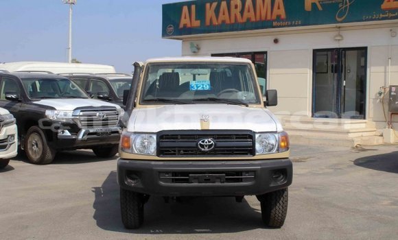 Buy Import Toyota Land Cruiser Beige Car in Import - Dubai in Kampot Province Buy Import Toyota Land Cruiser Beige Car in Import - Dubai in Kampot Province