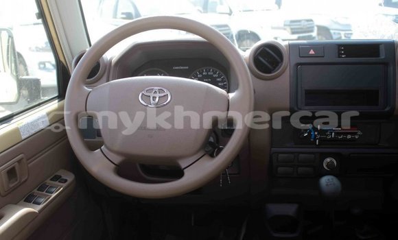 Buy Import Toyota Land Cruiser Beige Car in Import - Dubai in Kampot Province Buy Import Toyota Land Cruiser Beige Car in Import - Dubai in Kampot Province