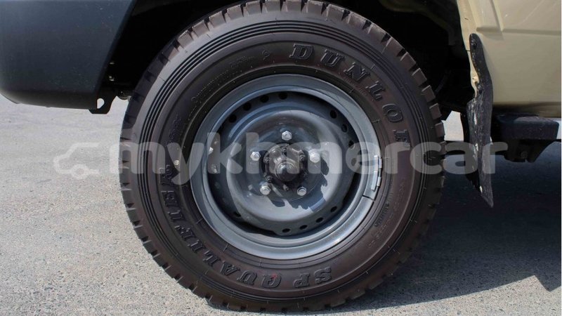 Big with watermark toyota land cruiser kampot province import dubai 2948