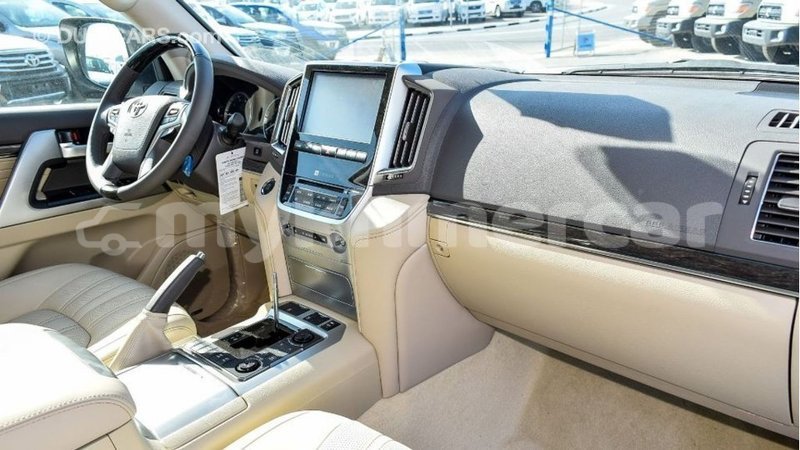 Big with watermark toyota land cruiser kampot province import dubai 2951