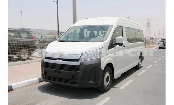 Buy Import Toyota Hiace White Car in Import - Dubai in Kampot Province Buy Import Toyota Hiace White Car in Import - Dubai in Kampot Province