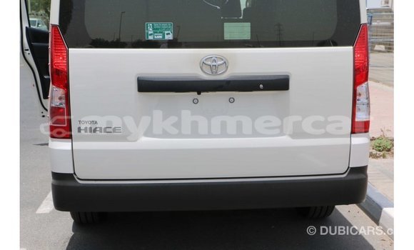Buy Import Toyota Hiace White Car in Import - Dubai in Kampot Province Buy Import Toyota Hiace White Car in Import - Dubai in Kampot Province
