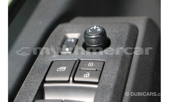 Buy Import Toyota Hiace White Car in Import - Dubai in Kampot Province Buy Import Toyota Hiace White Car in Import - Dubai in Kampot Province