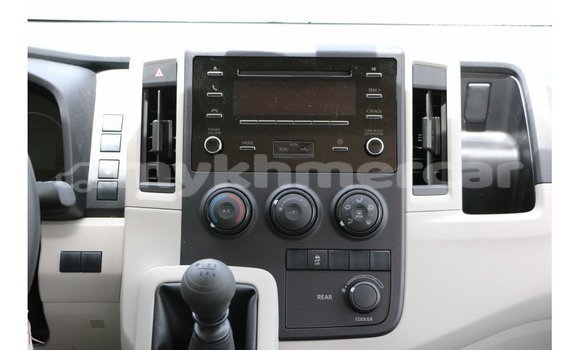 Buy Import Toyota Hiace White Car in Import - Dubai in Kampot Province Buy Import Toyota Hiace White Car in Import - Dubai in Kampot Province