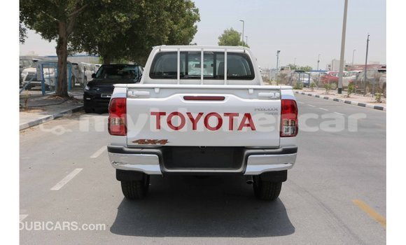 Buy Import Toyota Hilux White Car in Import - Dubai in Kampot Province Buy Import Toyota Hilux White Car in Import - Dubai in Kampot Province