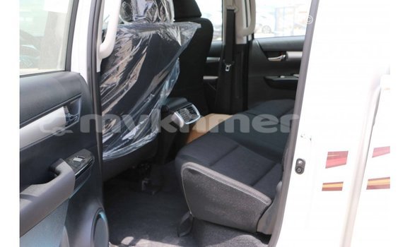 Buy Import Toyota Hilux White Car in Import - Dubai in Kampot Province Buy Import Toyota Hilux White Car in Import - Dubai in Kampot Province