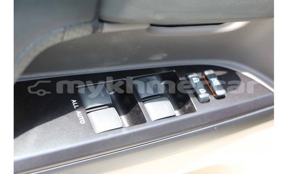 Buy Import Toyota Land Cruiser White Car in Import - Dubai in Kampot Province Buy Import Toyota Land Cruiser White Car in Import - Dubai in Kampot Province