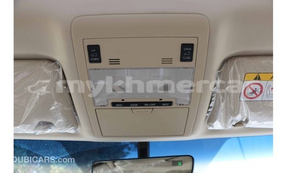 Buy Import Toyota Land Cruiser White Car in Import - Dubai in Kampot Province Buy Import Toyota Land Cruiser White Car in Import - Dubai in Kampot Province