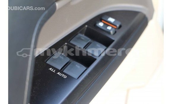 Buy Import Toyota Land Cruiser White Car in Import - Dubai in Kampot Province Buy Import Toyota Land Cruiser White Car in Import - Dubai in Kampot Province