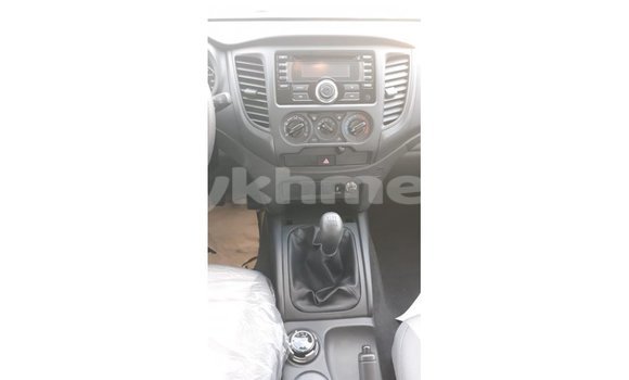 Buy Import Mitsubishi L200 White Car in Import - Dubai in Kampot Province Buy Import Mitsubishi L200 White Car in Import - Dubai in Kampot Province