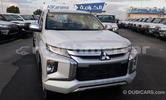 Buy Import Mitsubishi L200 White Car in Import - Dubai in Kampot Province Buy Import Mitsubishi L200 White Car in Import - Dubai in Kampot Province