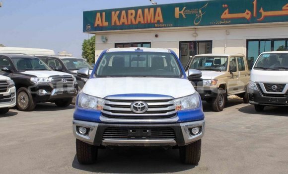Acheter Import Voiture Toyota Hilux Bleu à Import - Dubai, Kampot Province Acheter Import Voiture Toyota Hilux Bleu à Import - Dubai, Kampot Province
