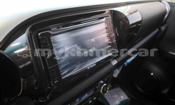 Acheter Import Voiture Toyota Hilux Bleu à Import - Dubai, Kampot Province Acheter Import Voiture Toyota Hilux Bleu à Import - Dubai, Kampot Province