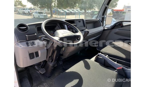 Acheter Import Voiture Mitsubishi i Blanc à Import - Dubai, Kampot Province Acheter Import Voiture Mitsubishi i Blanc à Import - Dubai, Kampot Province