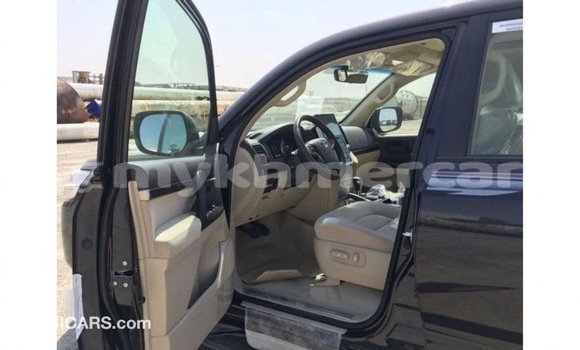Buy Import Toyota Land Cruiser Black Car in Import - Dubai in Kampot Province Buy Import Toyota Land Cruiser Black Car in Import - Dubai in Kampot Province
