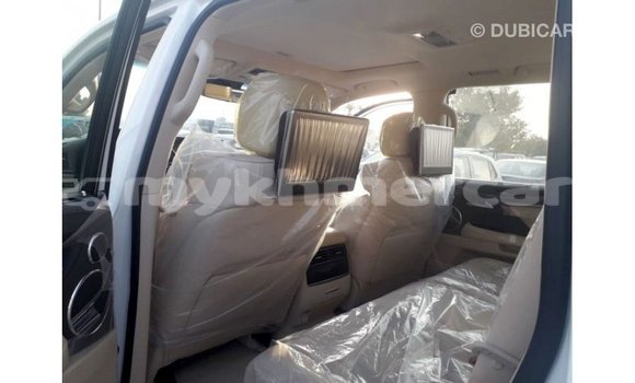 Acheter Import Voiture Lexus LX Blanc à Import - Dubai, Kampot Province Acheter Import Voiture Lexus LX Blanc à Import - Dubai, Kampot Province