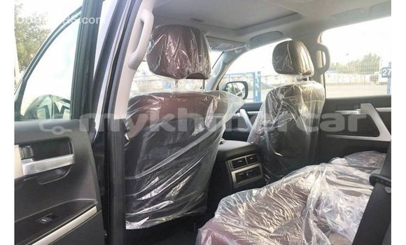 Buy Import Toyota Land Cruiser Black Car in Import - Dubai in Kampot Province Buy Import Toyota Land Cruiser Black Car in Import - Dubai in Kampot Province
