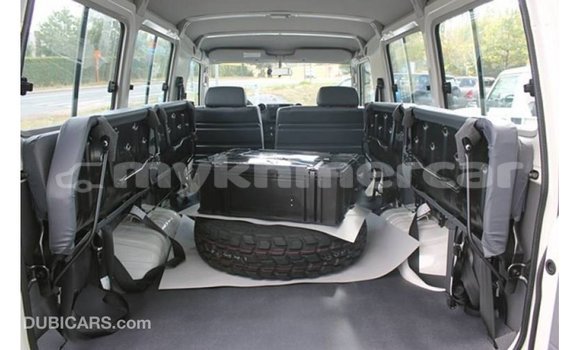 Buy Import Toyota Land Cruiser White Car in Import - Dubai in Kampot Province Buy Import Toyota Land Cruiser White Car in Import - Dubai in Kampot Province