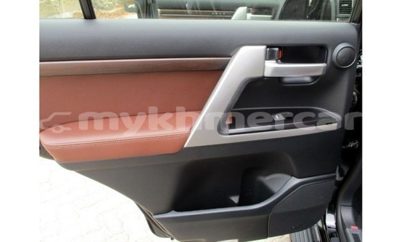 Buy Import Toyota Land Cruiser Black Car in Import - Dubai in Kampot Province Buy Import Toyota Land Cruiser Black Car in Import - Dubai in Kampot Province