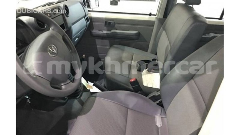 Big with watermark toyota land cruiser kampot province import dubai 3007
