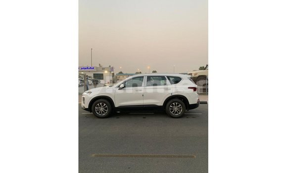 Buy Import Hyundai Santa Fe White Car in Import - Dubai in Kampot Province Buy Import Hyundai Santa Fe White Car in Import - Dubai in Kampot Province