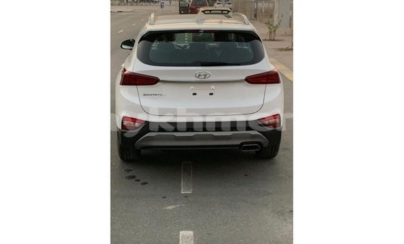 Buy Import Hyundai Santa Fe White Car in Import - Dubai in Kampot Province Buy Import Hyundai Santa Fe White Car in Import - Dubai in Kampot Province