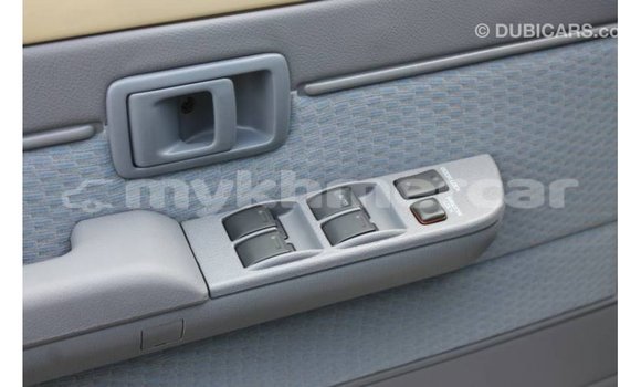 Acheter Import Voiture Toyota Land Cruiser Beige à Import - Dubai, Kampot Province Acheter Import Voiture Toyota Land Cruiser Beige à Import - Dubai, Kampot Province