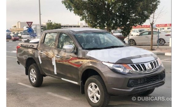 Buy Import Mitsubishi L200 Brown Car in Import - Dubai in Kampot Province Buy Import Mitsubishi L200 Brown Car in Import - Dubai in Kampot Province