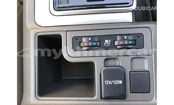 Acheter Import Voiture Toyota Prado Blanc à Import - Dubai, Kampot Province Acheter Import Voiture Toyota Prado Blanc à Import - Dubai, Kampot Province