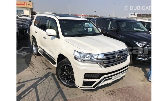 ទិញ នាំចូល Toyota Land Cruiser White ឡាន} ក្នុង Import - Dubai ក្នុង Kampot Province ទិញ នាំចូល Toyota Land Cruiser White ឡាន} ក្នុង Import - Dubai ក្នុង Kampot Province