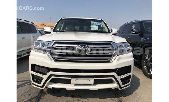 ទិញ នាំចូល Toyota Land Cruiser White ឡាន} ក្នុង Import - Dubai ក្នុង Kampot Province ទិញ នាំចូល Toyota Land Cruiser White ឡាន} ក្នុង Import - Dubai ក្នុង Kampot Province