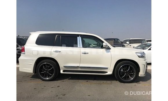 ទិញ នាំចូល Toyota Land Cruiser White ឡាន} ក្នុង Import - Dubai ក្នុង Kampot Province ទិញ នាំចូល Toyota Land Cruiser White ឡាន} ក្នុង Import - Dubai ក្នុង Kampot Province