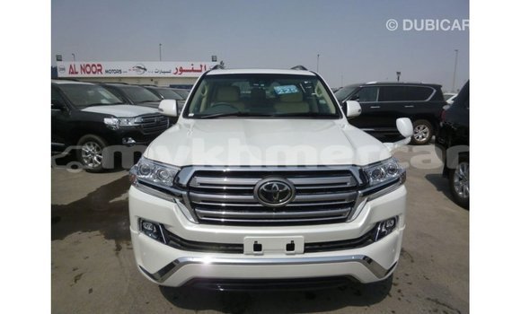 Buy Import Toyota Land Cruiser White Car in Import - Dubai in Kampot Province Buy Import Toyota Land Cruiser White Car in Import - Dubai in Kampot Province