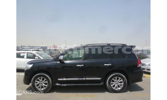 Acheter Import Voiture Toyota Land Cruiser Noir à Import - Dubai, Kampot Province Acheter Import Voiture Toyota Land Cruiser Noir à Import - Dubai, Kampot Province