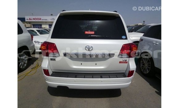 ទិញ នាំចូល Toyota Land Cruiser White ឡាន} ក្នុង Import - Dubai ក្នុង Kampot Province ទិញ នាំចូល Toyota Land Cruiser White ឡាន} ក្នុង Import - Dubai ក្នុង Kampot Province