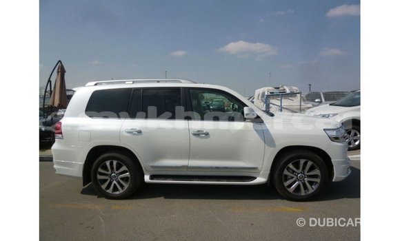 ទិញ នាំចូល Toyota Land Cruiser White ឡាន} ក្នុង Import - Dubai ក្នុង Kampot Province ទិញ នាំចូល Toyota Land Cruiser White ឡាន} ក្នុង Import - Dubai ក្នុង Kampot Province
