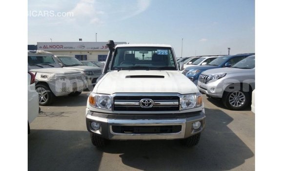 ទិញ នាំចូល Toyota Land Cruiser White ឡាន} ក្នុង Import - Dubai ក្នុង Kampot Province ទិញ នាំចូល Toyota Land Cruiser White ឡាន} ក្នុង Import - Dubai ក្នុង Kampot Province