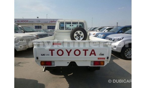 ទិញ នាំចូល Toyota Land Cruiser White ឡាន} ក្នុង Import - Dubai ក្នុង Kampot Province ទិញ នាំចូល Toyota Land Cruiser White ឡាន} ក្នុង Import - Dubai ក្នុង Kampot Province