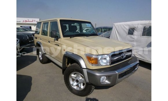Acheter Import Voiture Toyota Land Cruiser Beige à Import - Dubai, Kampot Province Acheter Import Voiture Toyota Land Cruiser Beige à Import - Dubai, Kampot Province