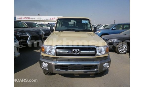 Acheter Import Voiture Toyota Land Cruiser Beige à Import - Dubai, Kampot Province Acheter Import Voiture Toyota Land Cruiser Beige à Import - Dubai, Kampot Province