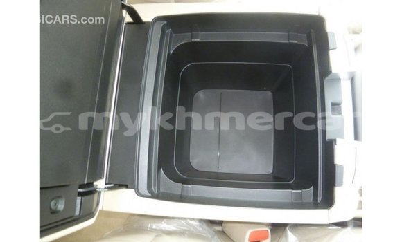 Acheter Import Voiture Toyota Land Cruiser Noir à Import - Dubai, Kampot Province Acheter Import Voiture Toyota Land Cruiser Noir à Import - Dubai, Kampot Province