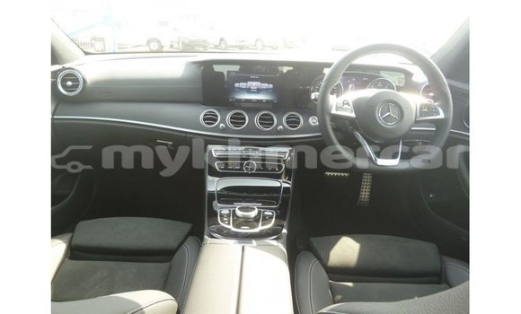ទិញ នាំចូល Mercedes-Benz 190 (W201) Black ឡាន} ក្នុង Import - Dubai ក្នុង Kampot Province ទិញ នាំចូល Mercedes-Benz 190 (W201) Black ឡាន} ក្នុង Import - Dubai ក្នុង Kampot Province