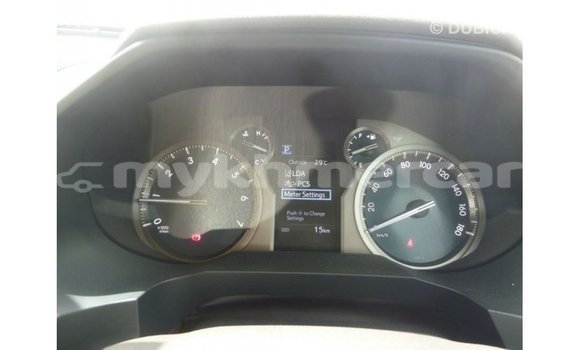 Acheter Import Voiture Toyota Prado Blanc à Import - Dubai, Kampot Province Acheter Import Voiture Toyota Prado Blanc à Import - Dubai, Kampot Province