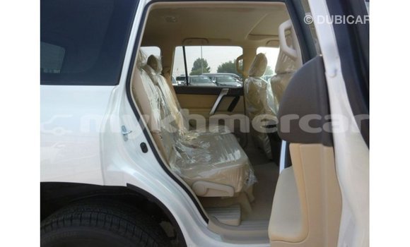 Acheter Import Voiture Toyota Prado Blanc à Import - Dubai, Kampot Province Acheter Import Voiture Toyota Prado Blanc à Import - Dubai, Kampot Province