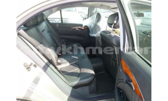 Acheter Import Voiture Mercedes-Benz 200 Autre à Import - Dubai, Kampot Province Acheter Import Voiture Mercedes-Benz 200 Autre à Import - Dubai, Kampot Province
